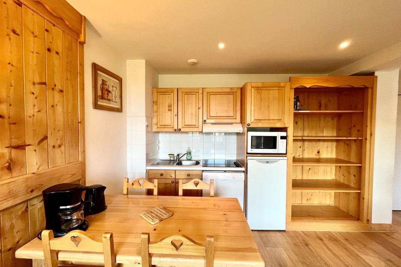 Cosy Chalet With Terrace 孔布卢 外观 照片