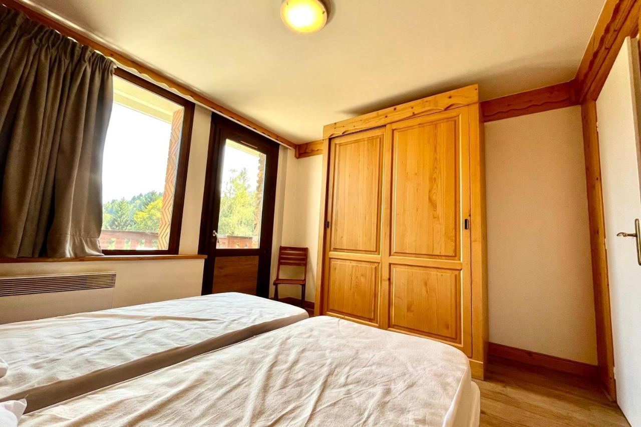 Cosy Chalet With Terrace 孔布卢 外观 照片