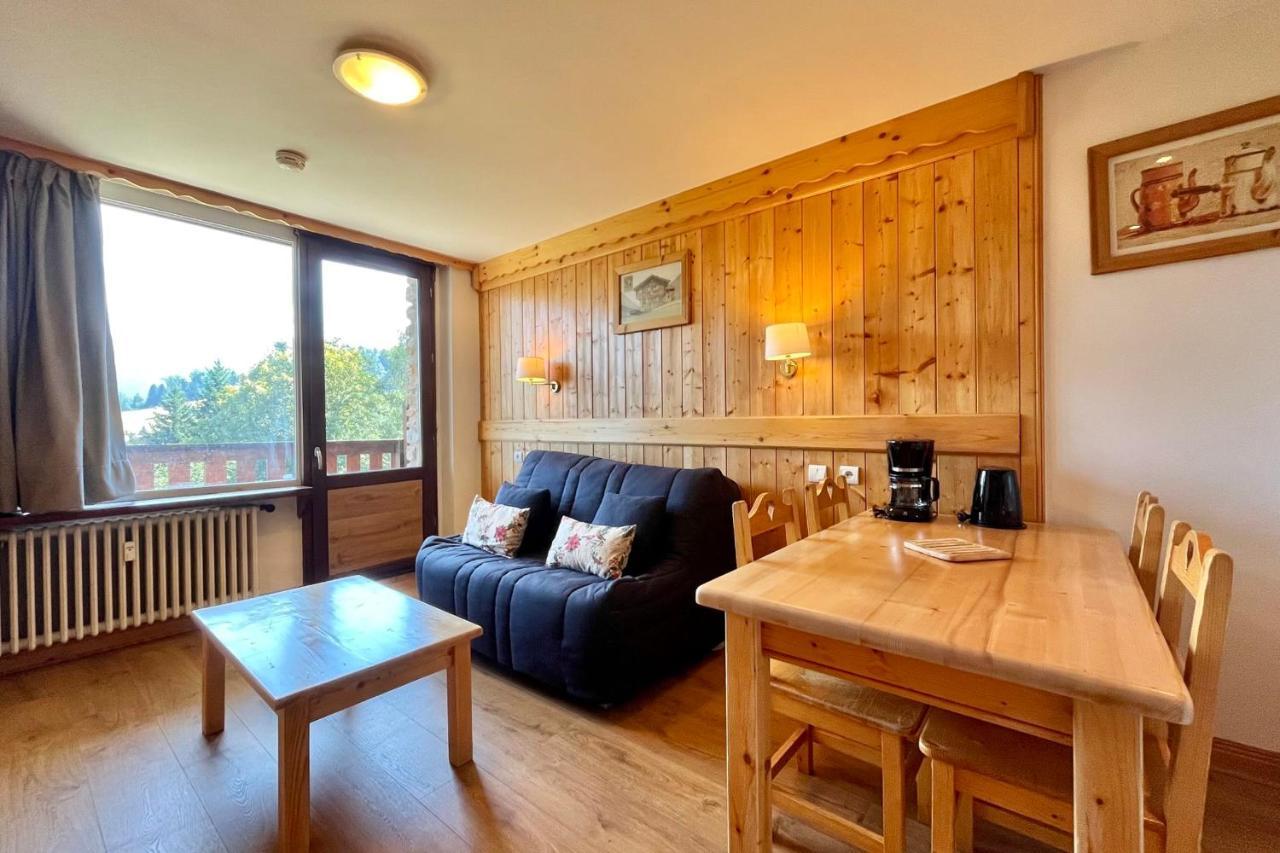 Cosy Chalet With Terrace 孔布卢 外观 照片